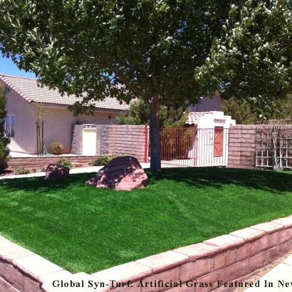 Plastic Grass Willow Canyon, Arizona Landscape Design, Front Yard Landscaping